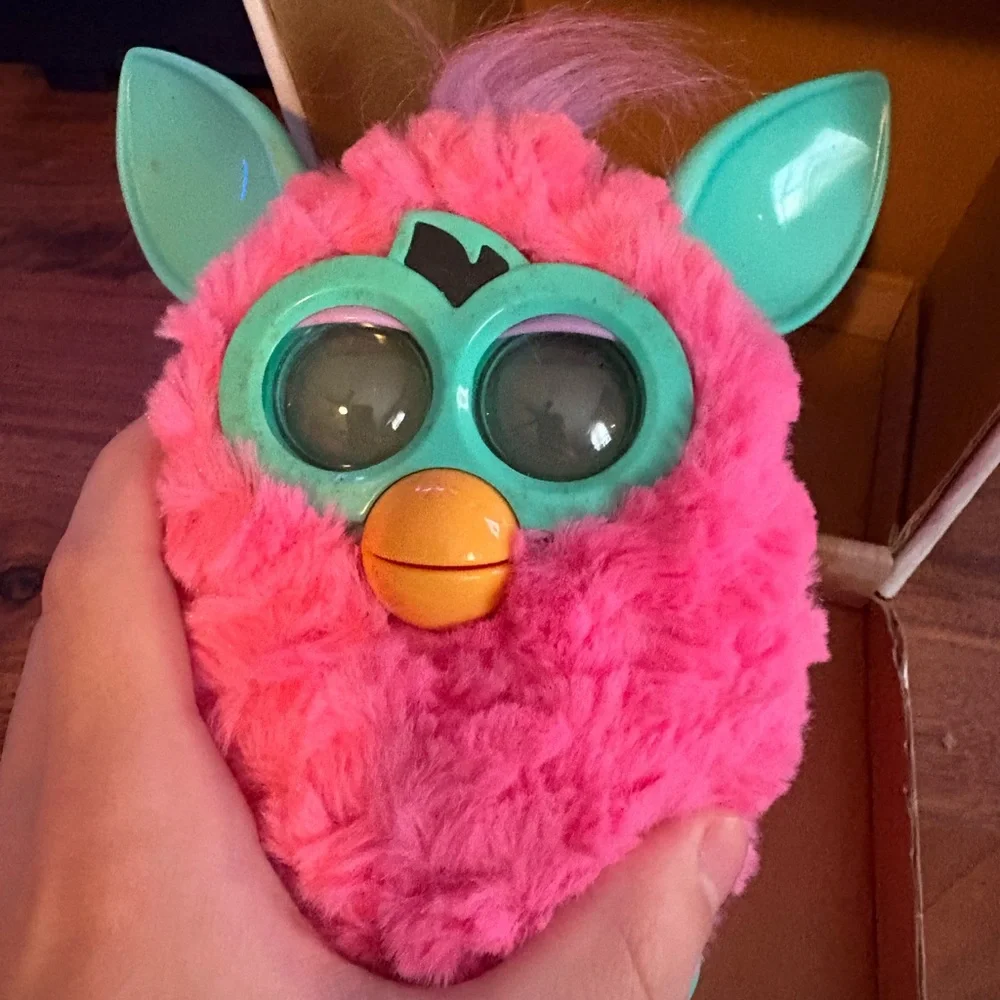Hasbro Furby Red and Blue Interactive Toy - Picture 7 of 11